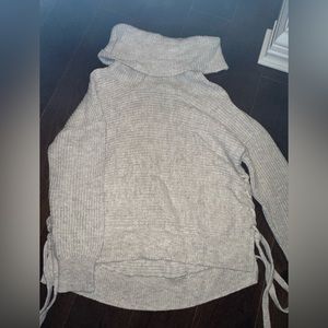 Turtle neck sweater
